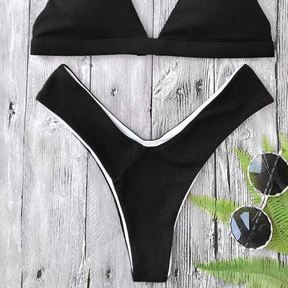 Ribbed Triangle Bikini Set (Black) - Picture 3 of 5